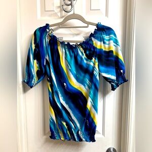 Cache Peasant BOHO Chic Art Stripe Top Size Medium Wear Off/On Shoulder
Reg $108